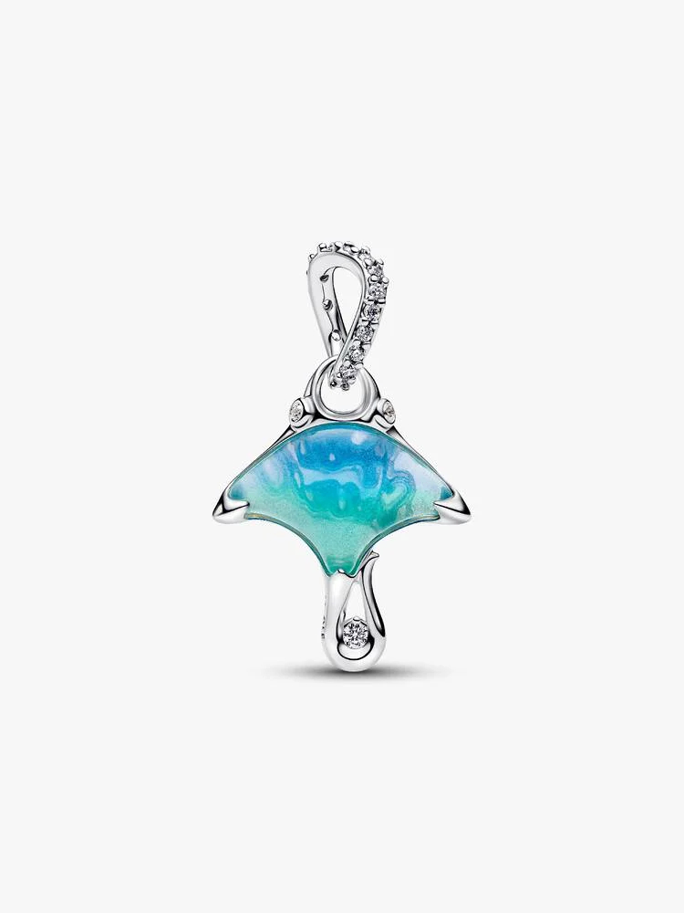 Bille raie manta, sterling silver, clear cubic zirconia, mother of pearl biorésine, verre de murano blue-green