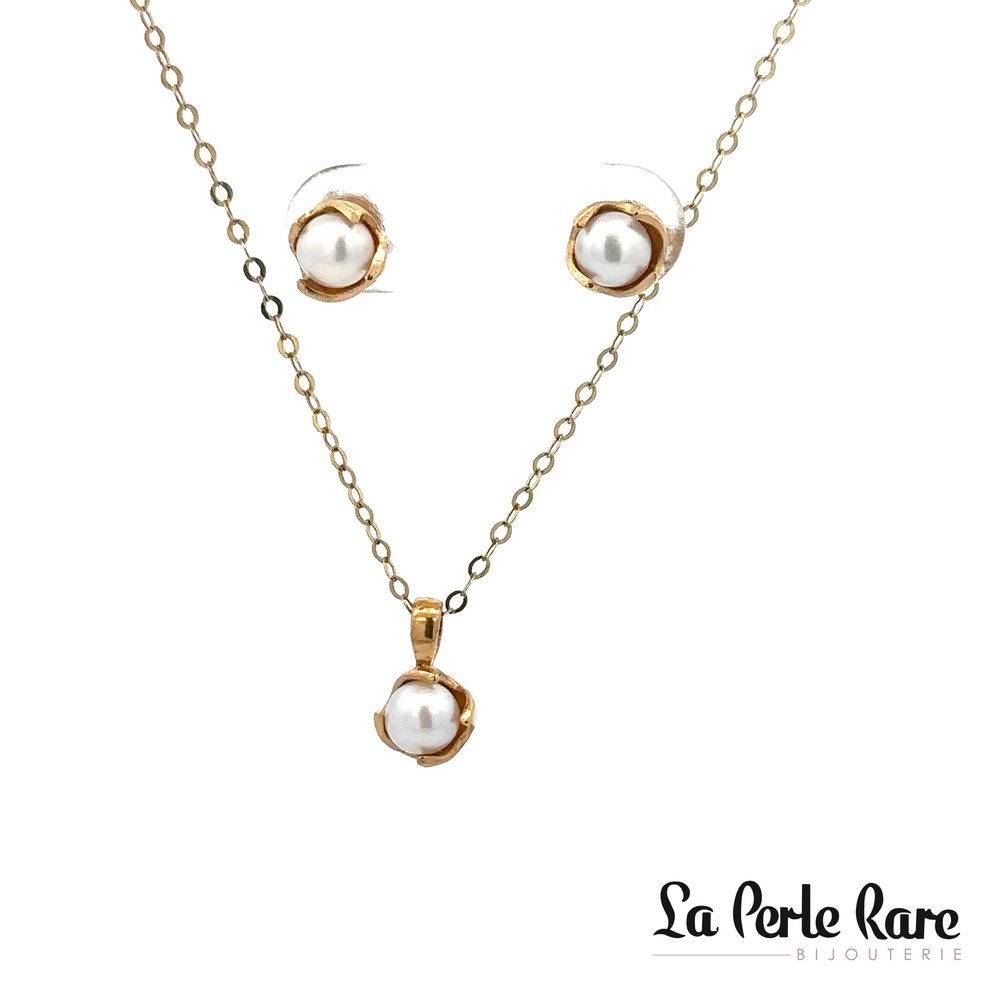 Yellow Gold Stud Earrings and Pendant Set with Cultured Pearls - SET-C135 - Exclusivity