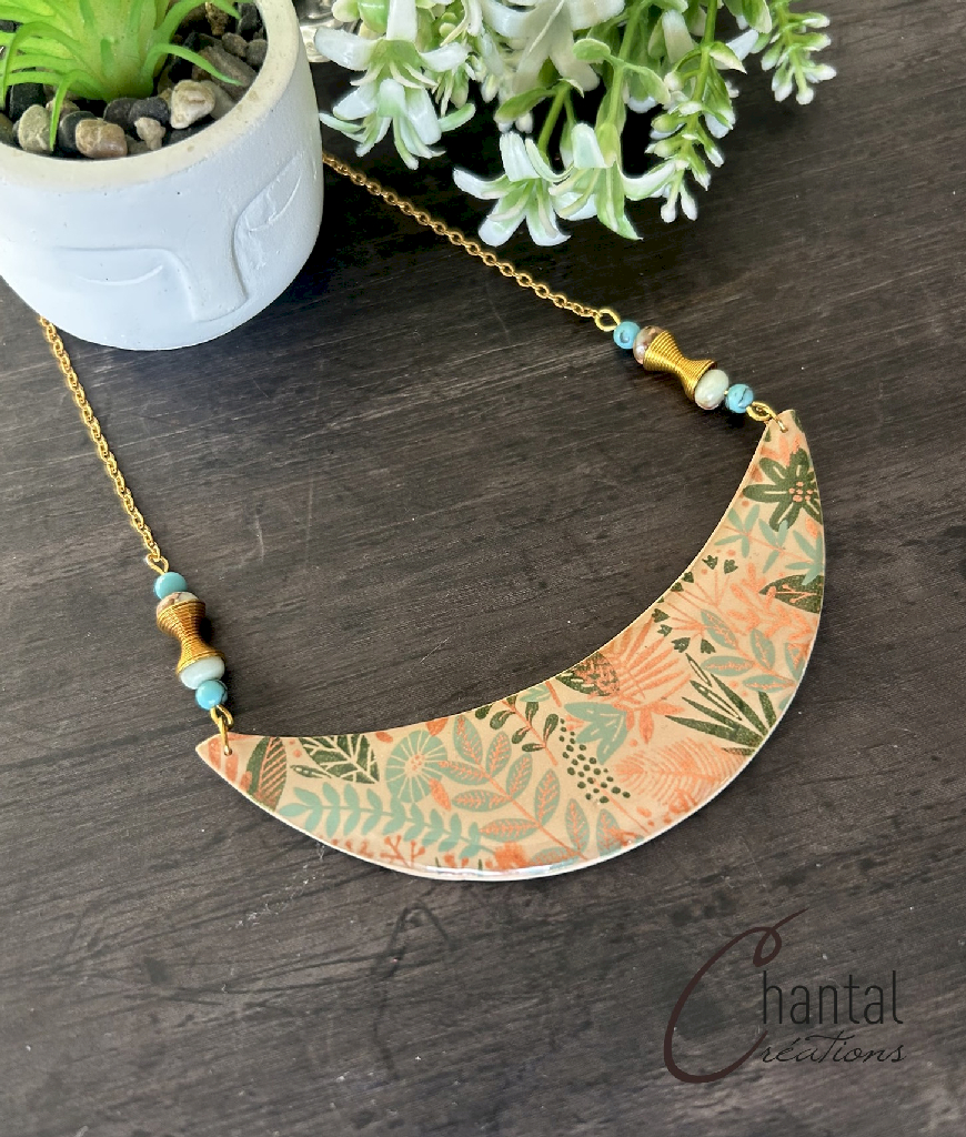 Collier Antonitta fougère, acier inoxydable, argyle polymère, perles d'eau douce