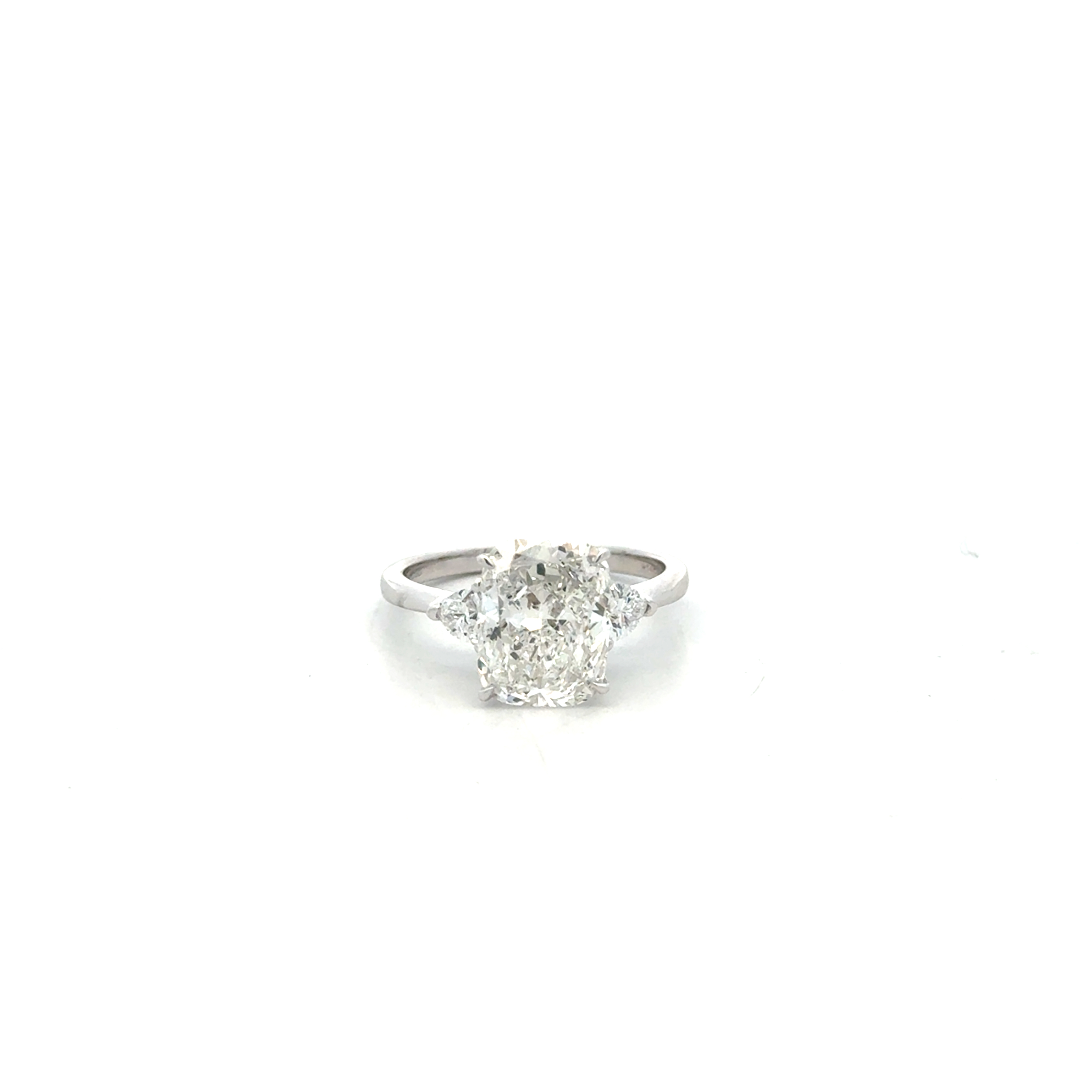 Alliance en or blanc 14 carats avec 340 points de diamants de laboratoire au total